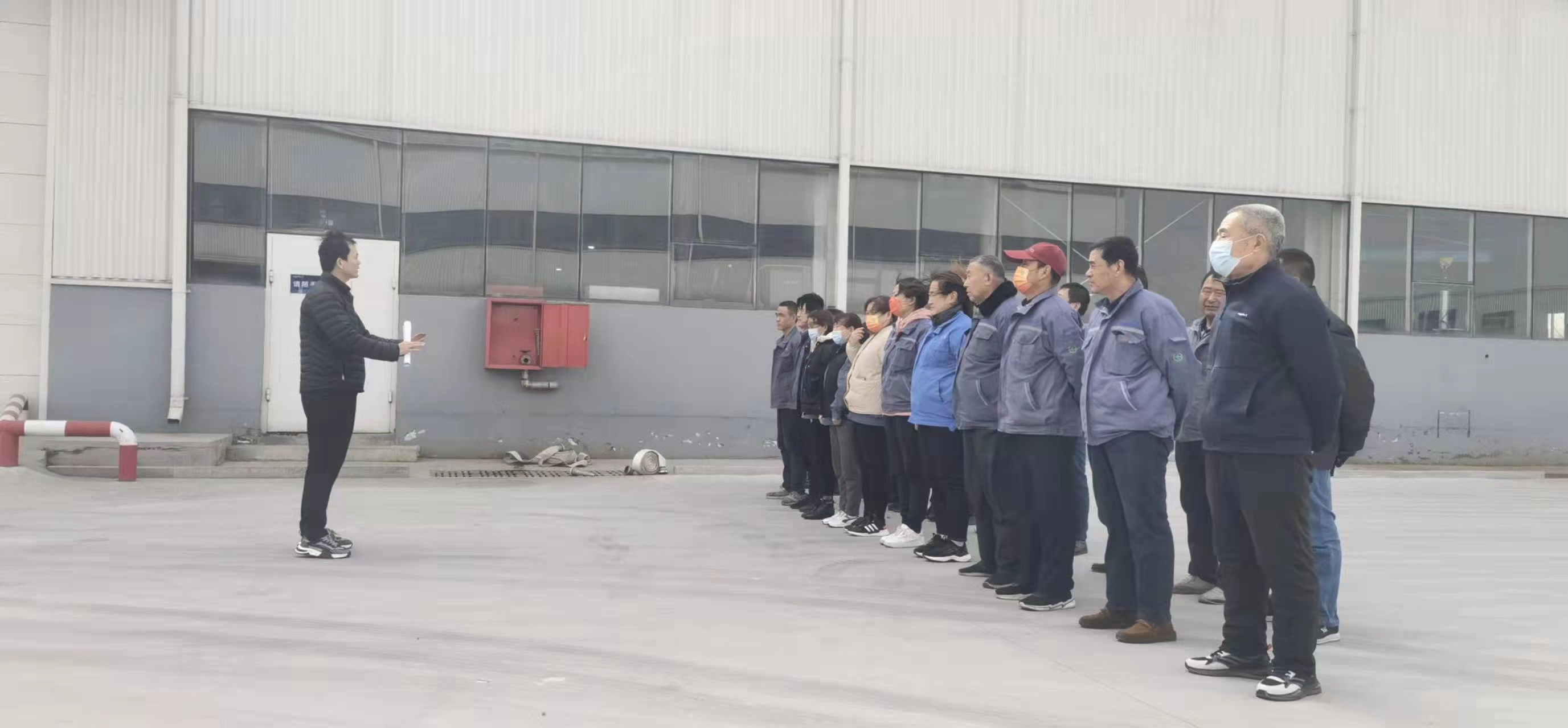 開展消防演練，提升員工應(yīng)急能力(圖1)